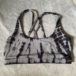 Lululemon sports bra
